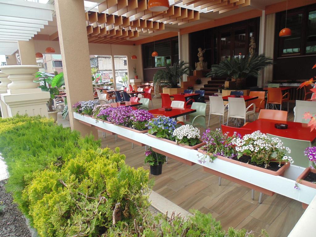 Grand Hotel Elbasan Extérieur photo